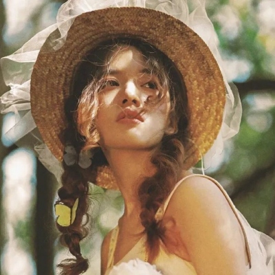 微信清新头像女有深意意境图片