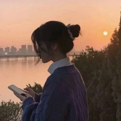 高清女生酷酷的头像真人微信图片
