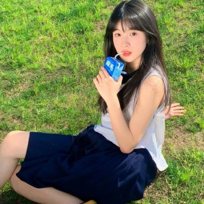 微信真人小众女生头像个性高清图片