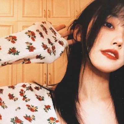 微信意境女生复古头像年代感高清图片