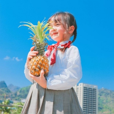 超火女生头像萌娃
