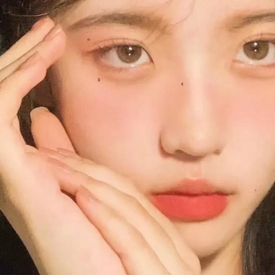 超高质量的真人甜系女头图片
