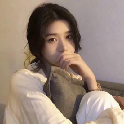 微信抑郁丧图真人女头