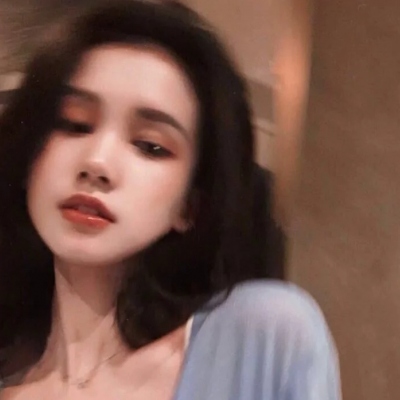 微信头像真人女冷酷霸气图片