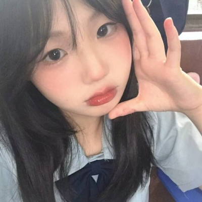 微信时尚头像女可爱真人高清图片