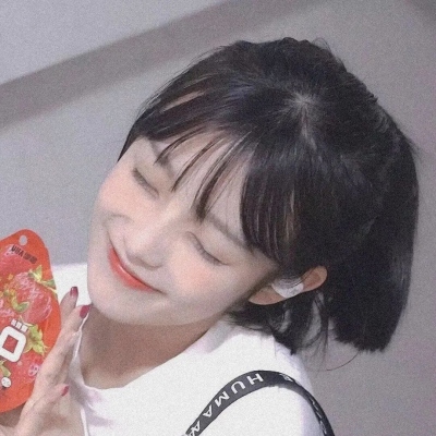 微信真人网图女头像甜美