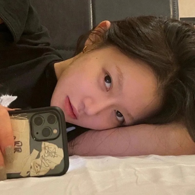超高质量的真人甜系女头图片