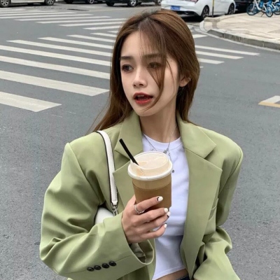 微信真人网图头像18岁女生照片