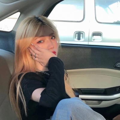 微信真人网图头像18岁女生照片