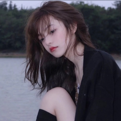 一眼看上去很舒服的头像女生高清图片