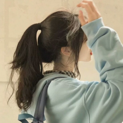 高清女生酷酷的头像真人微信图片