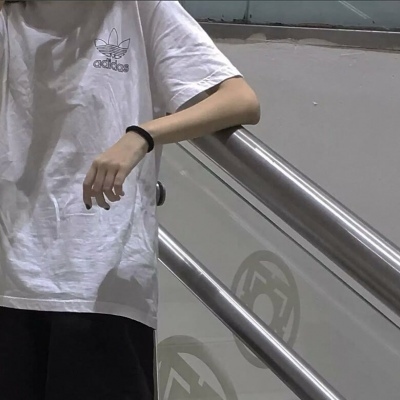 微信单人情头真人版不露脸高清图片