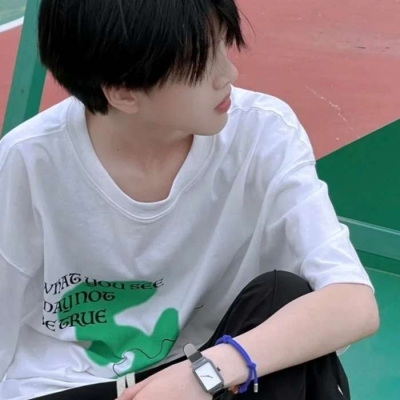 高冷野王头像