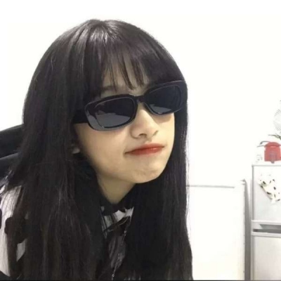 真人丧系御姐头像