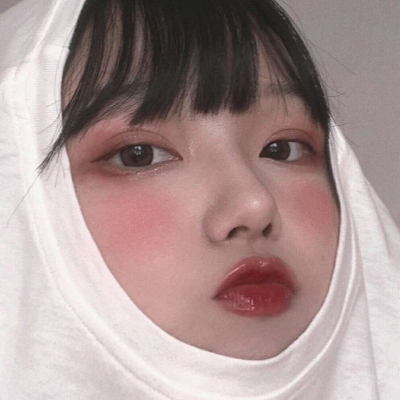 真人丧系御姐头像
