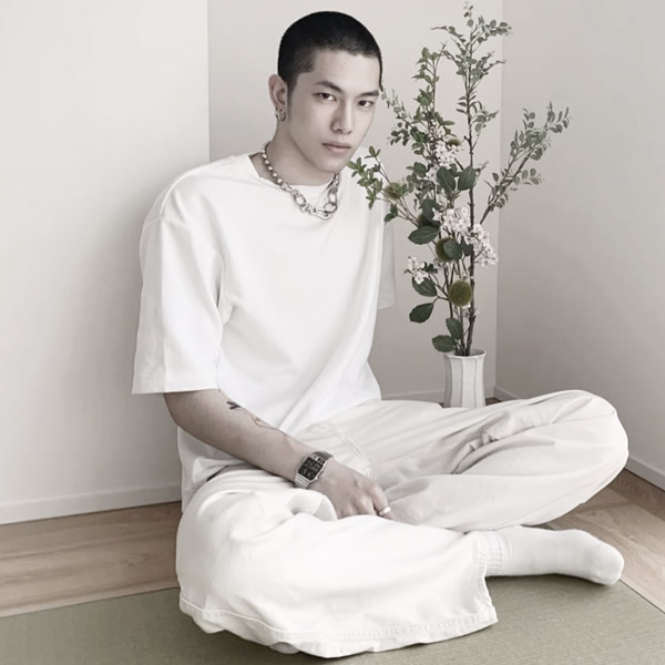 男头像简单干净大方