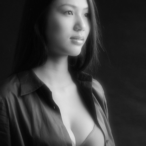 2025最火女生头像图片