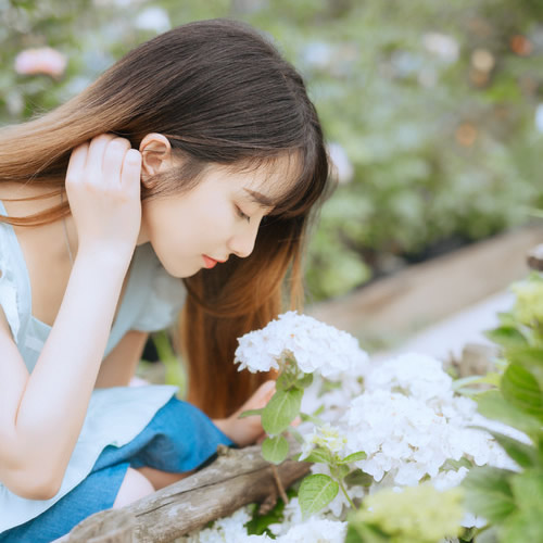 温柔干净且惊艳的头像女