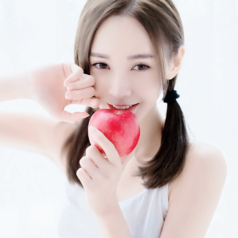 2025最火女生头像图片