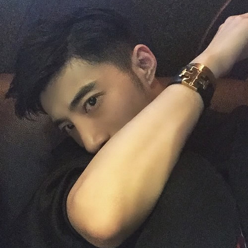 成熟男生头像稳重