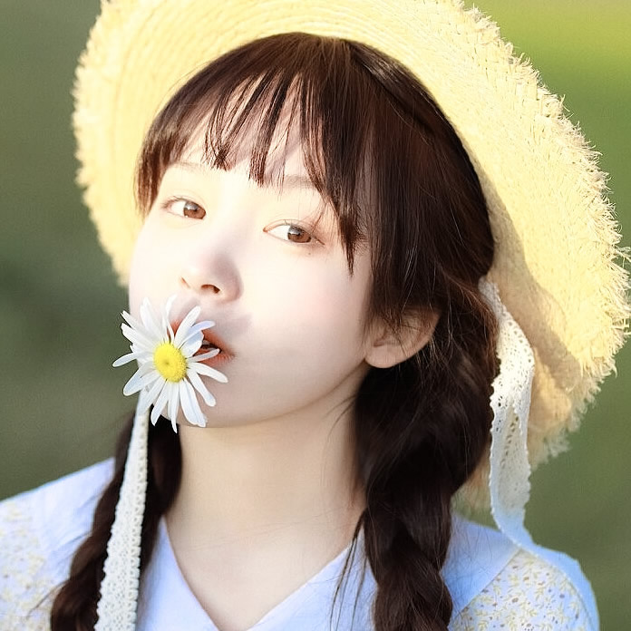 温柔干净且惊艳的头像女