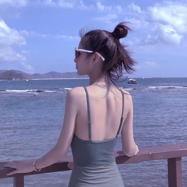 2025头像背影女生清新图片