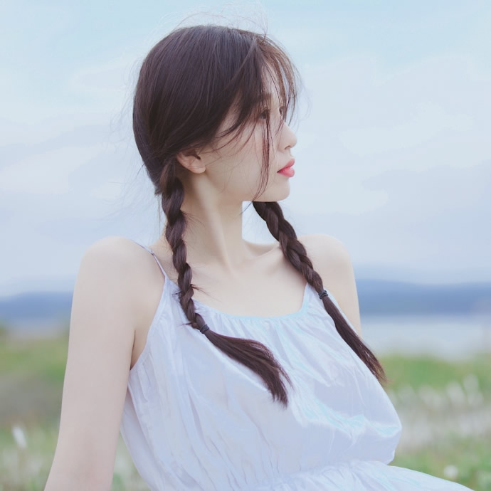 温柔干净且惊艳的头像女