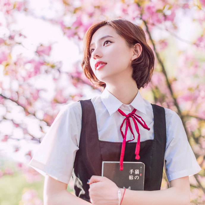清新文艺唯美图片女生头像