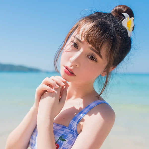 2025最火女生头像图片