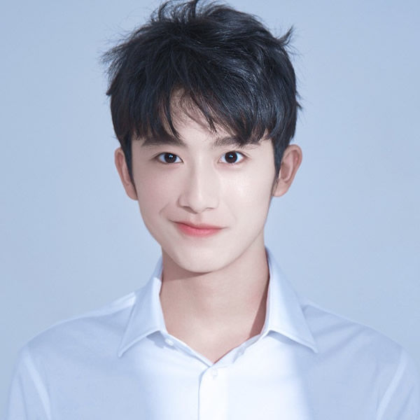 男头像简单干净大方