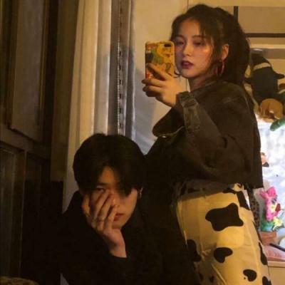 青春靓丽型情侣头像