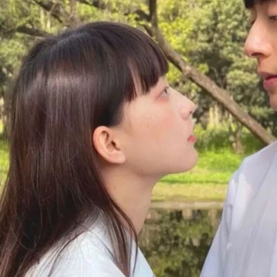 好看的不易撞真人双人情侣头像图片