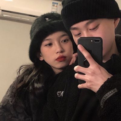 青春靓丽型情侣头像