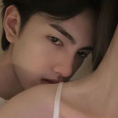 qq情头情侣双人真人两张