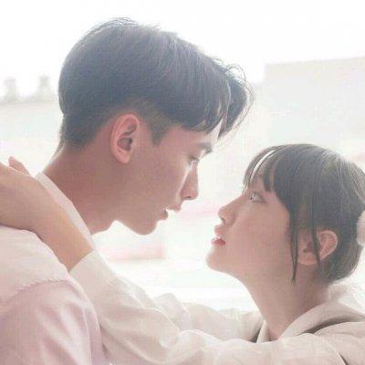 微信情侣头像一对两张真人图片