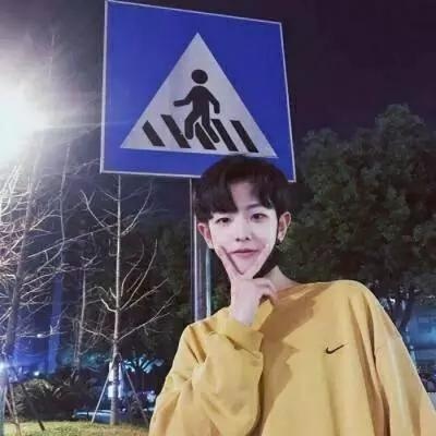 2025最新00后个性情侣头像一男一女两张