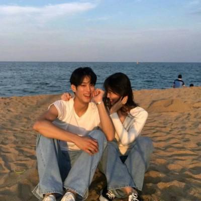 微信情侣头像小清新真人图片