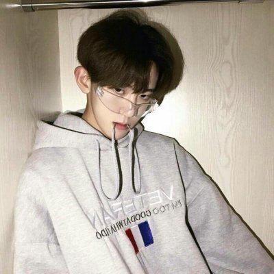帅哥美女情侣头像一男一女真人高清图片