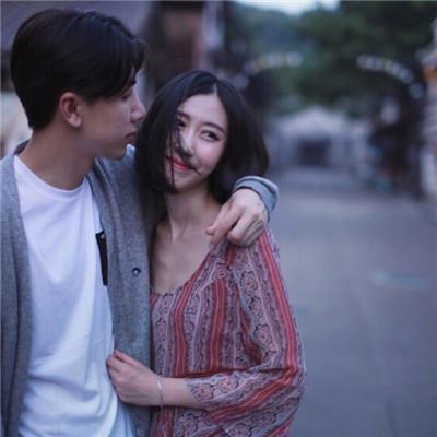 微信头像情侣真人一对两张图片