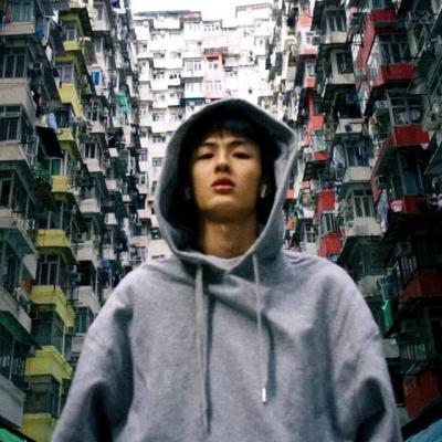 2025低调情侣头像一男一女分开两张真人