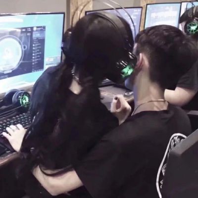情头一男一女两张真人