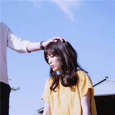 2025低调情侣头像一男一女分开两张真人