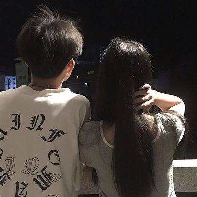 很甜的秀恩爱真人情侣头像2025最火一对