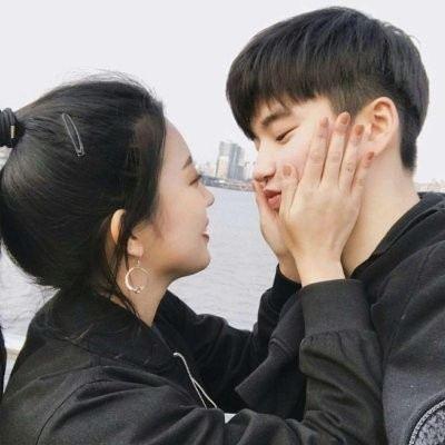 微信情侣头像小清新真人图片