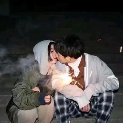 情侣头像微信一对两张高清图片