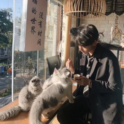 2025最潮头像男，成熟稳重的男人