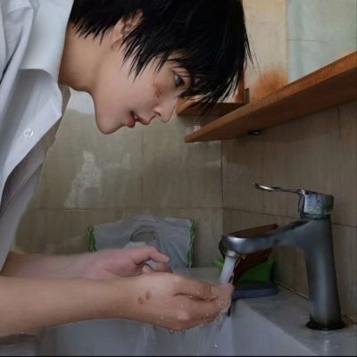 头像男生2025最火