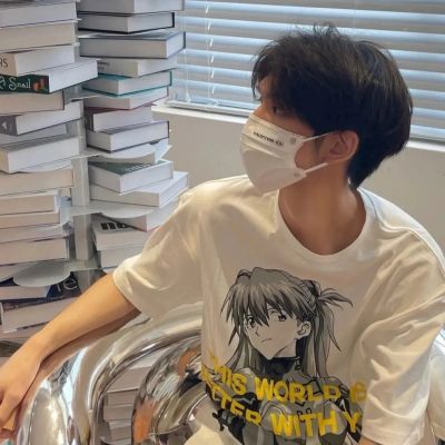 2025头像男干净帅气