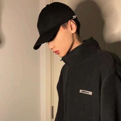 微信吸引女孩子的真人男生头像