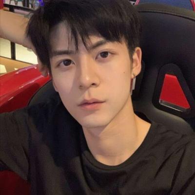2025年最潮流头像男